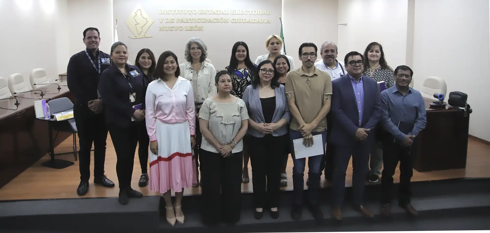Analizan en IEEPCNL libro sobre paridad en Ayuntamientos