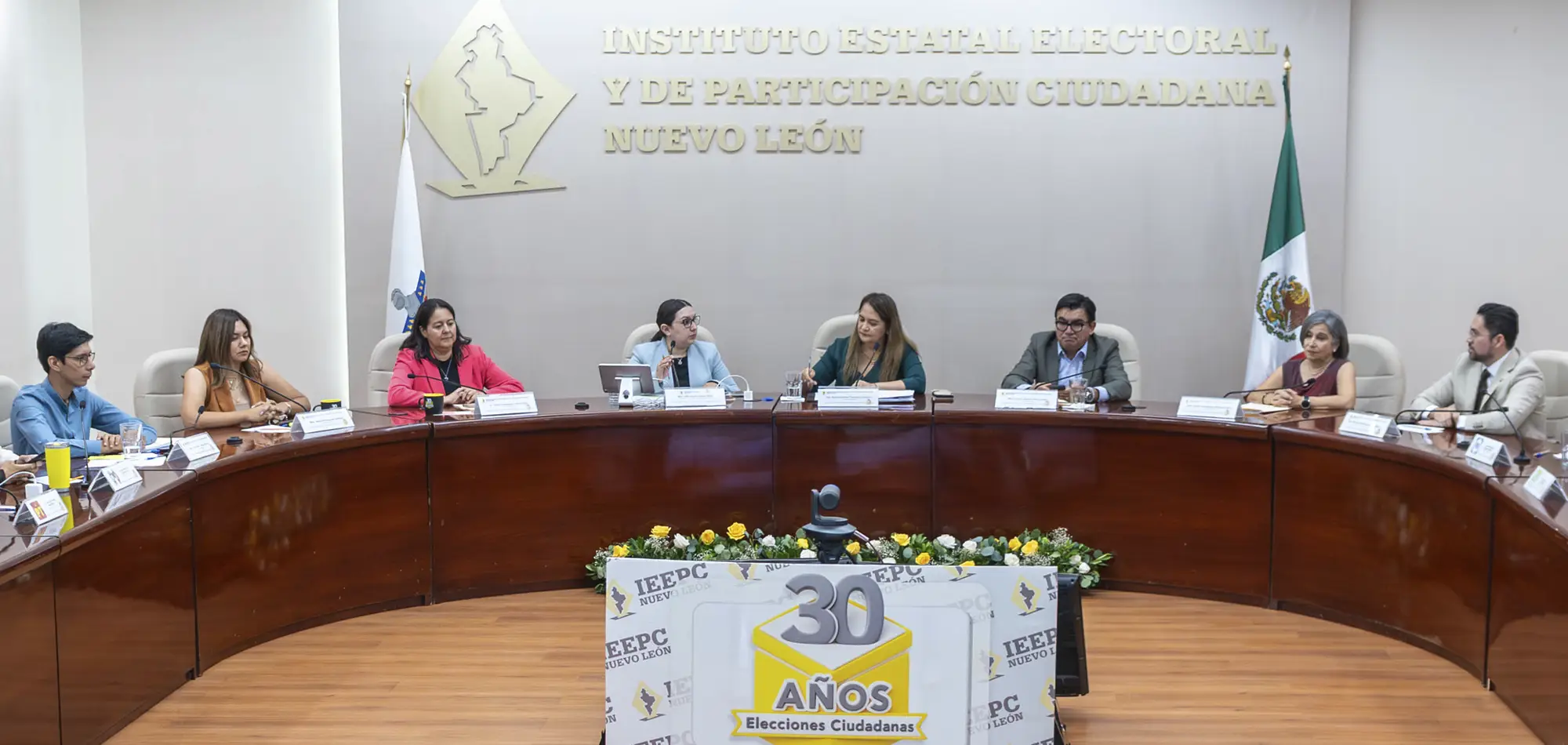 Adelanta IEEPCNL requisitos para CME y candidaturas independientes